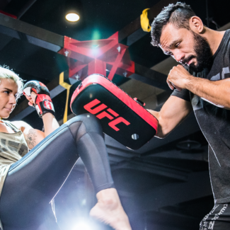 UFC Premium True Thai Шлем для бокса