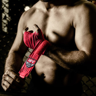 UFC Made тренировочные перчатки для бокса Red/White